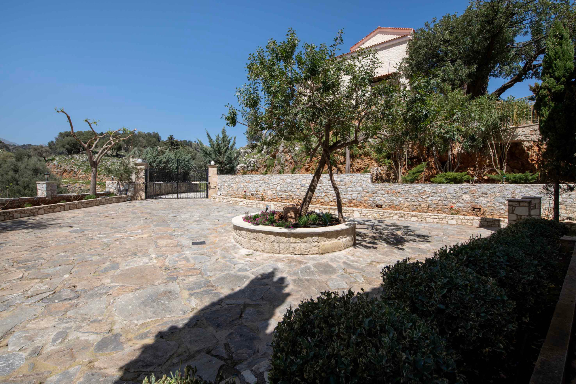 Geroulios Kastro Villa Complex 